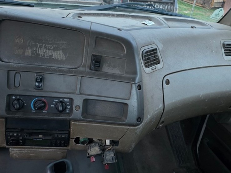 2000-caterpillar-3126-image-55