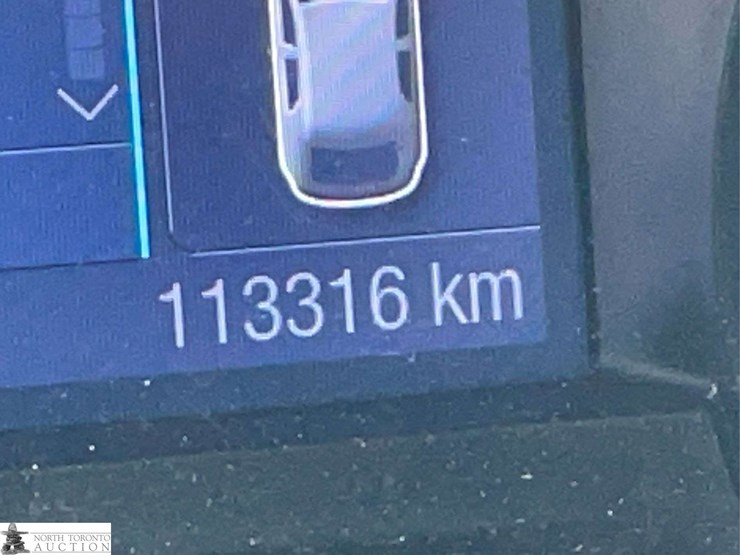 2014-ford-explorer-image-13