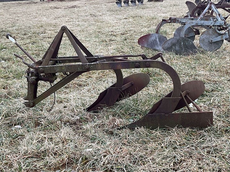 two-bottom-fordson-plow-image-6