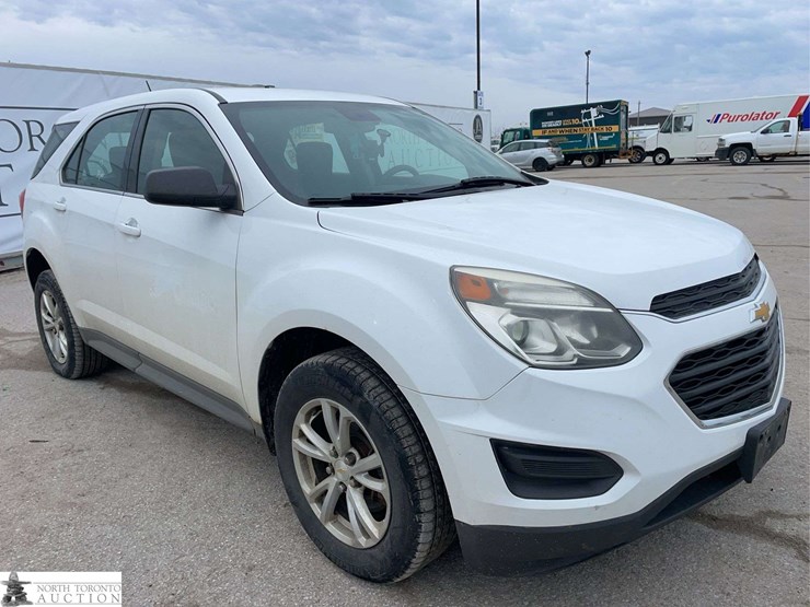 2017-chevrolet-equinox-image-3