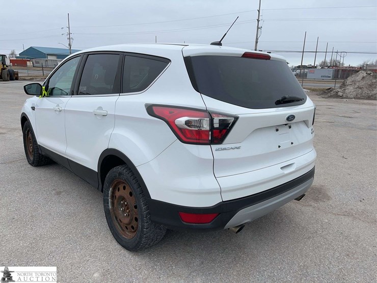 2017-ford-escape-image-7