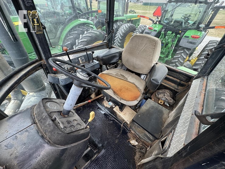john-deere-8430-image-15