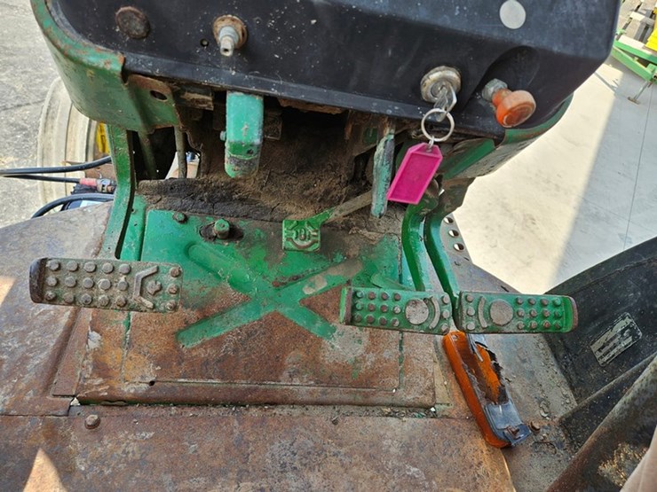 1982-john-deere-4240-image-34