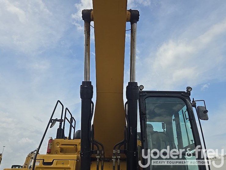 2017-caterpillar-336fl-image-36