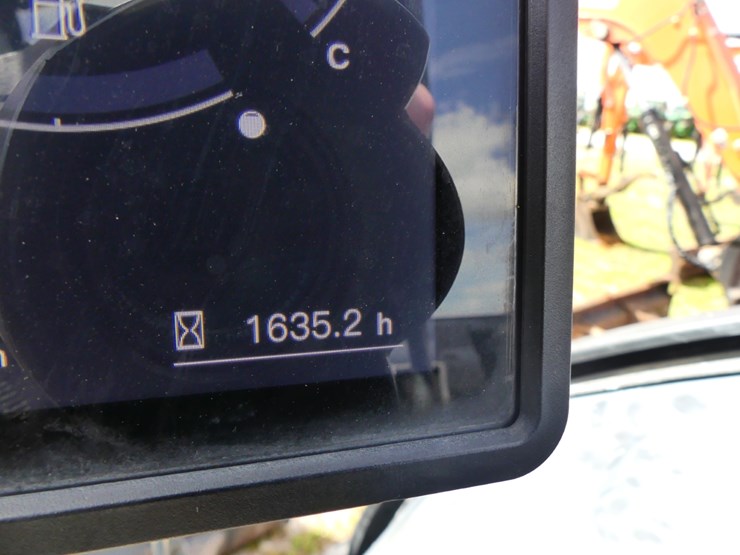 kubota-u55-5-image-15