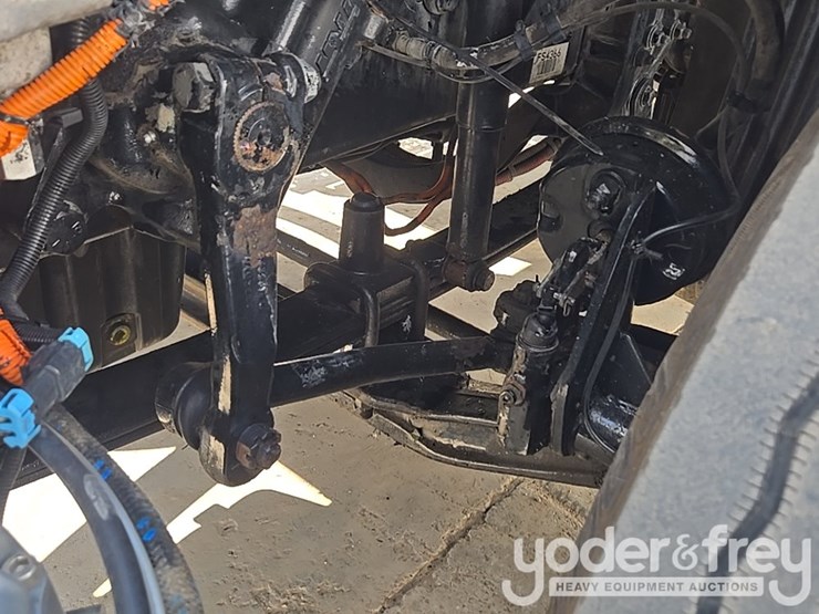 2014-freightliner-cascadia-113-image-76