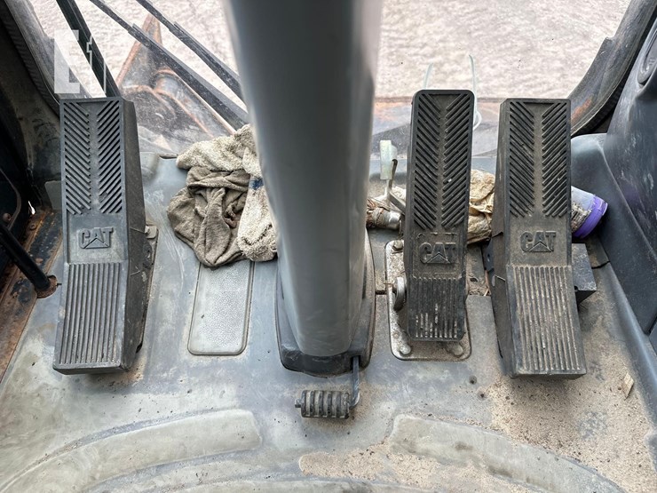 2008-caterpillar-m322d-image-19