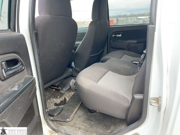 2012-chevrolet-colorado-image-15