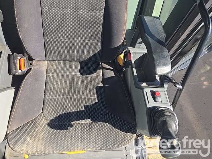 2019-caterpillar-336-image-83