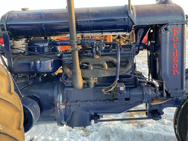 1937-fordson-all-around-england-image-23