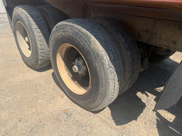 #31932-•-1986-mack-dm6-tandem-axle-concrete-truck-image-26