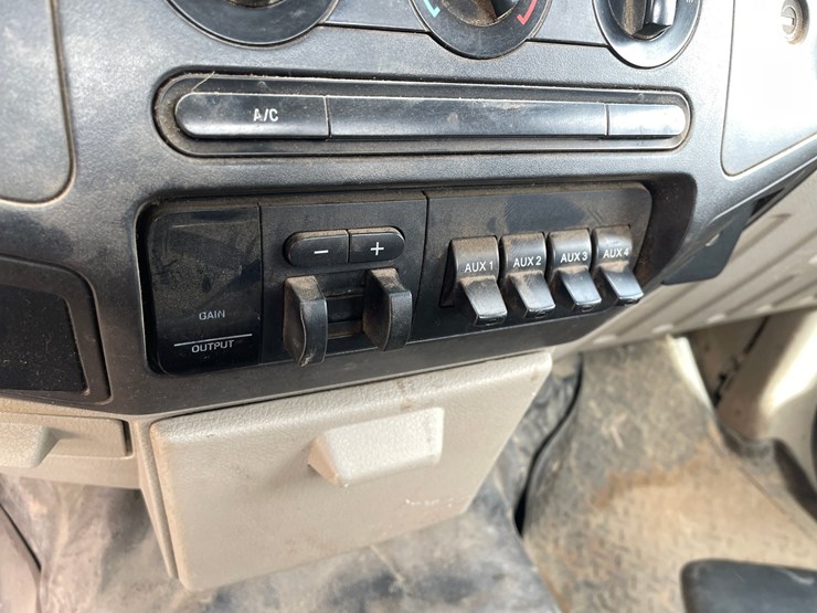 2008-ford-f550-image-49