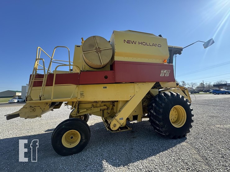 1987-new-holland-tr86-image-17