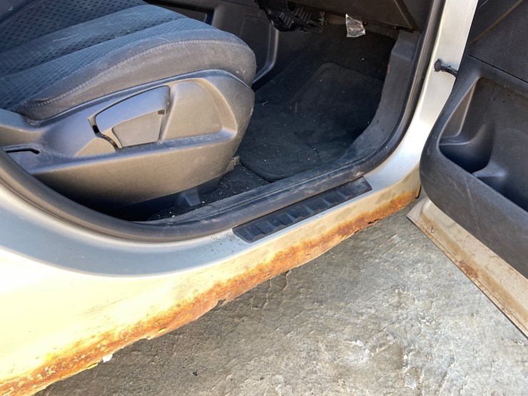 2013-chevrolet-equinox-image-36