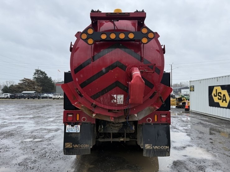 2011-freightliner-vac-con-t/a-vacuum-truck-image-5
