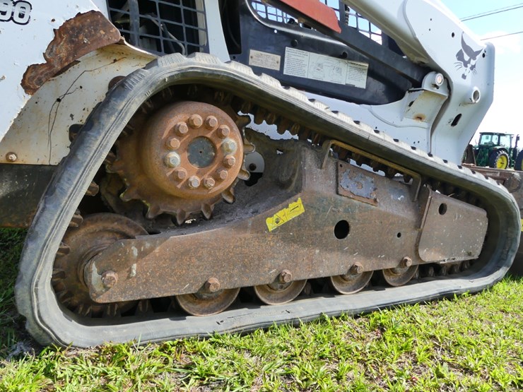 2015-bobcat-t590-image-5