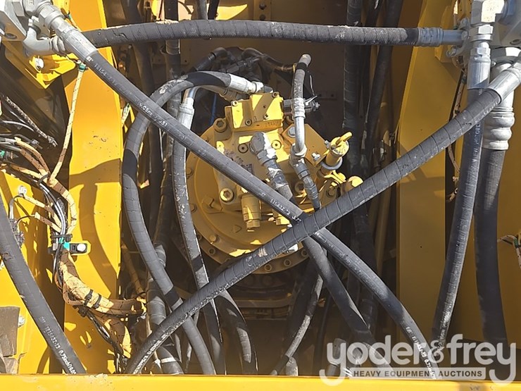 2019-caterpillar-336-image-64