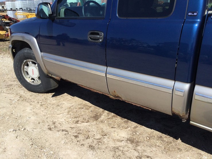 2000-gmc-1500-image-3