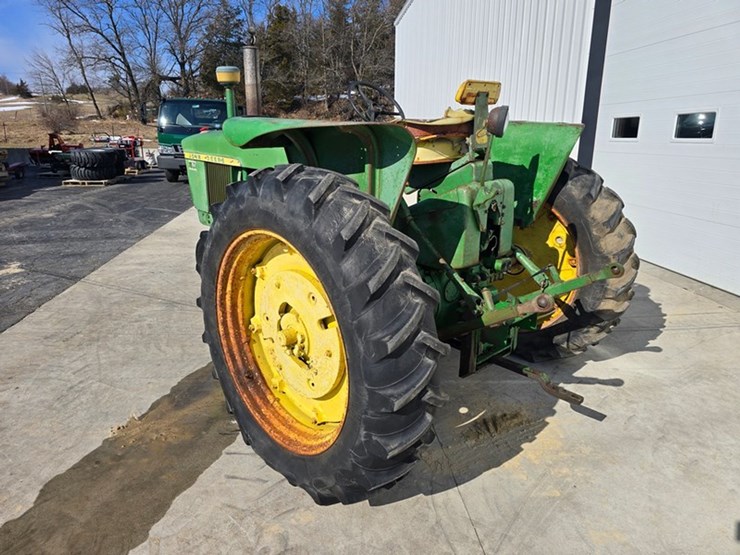 1967-john-deere-2510-image-3