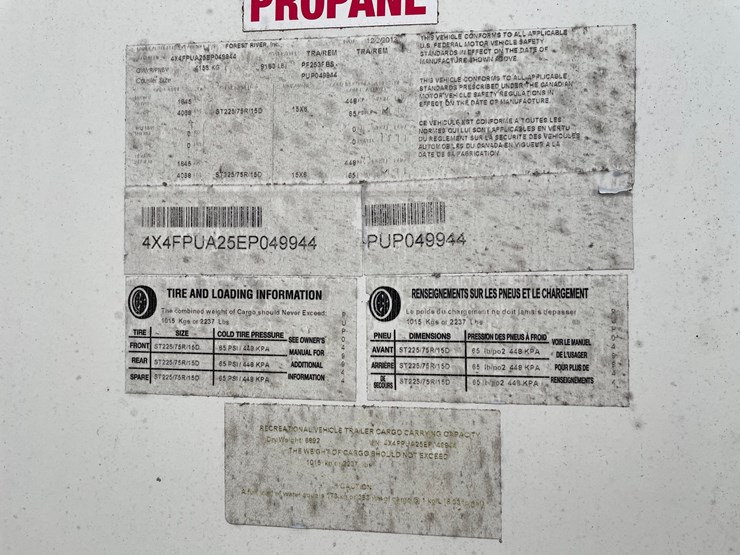 #201-•-2014-palomino-puma-253-fbs-27'-fifth-wheel-camper-(has-wi-title)-image-107