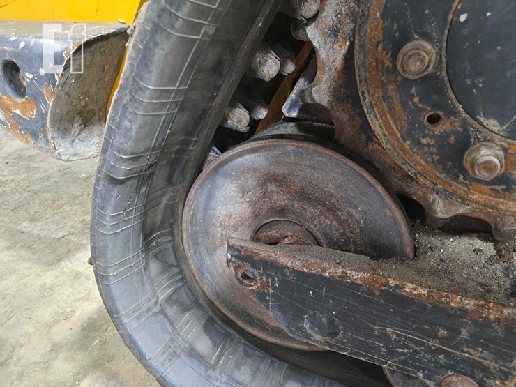 2021-jcb-3ts-8t-image-31