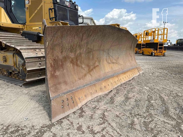 2020-caterpillar-d6-xe-lgp-image-12