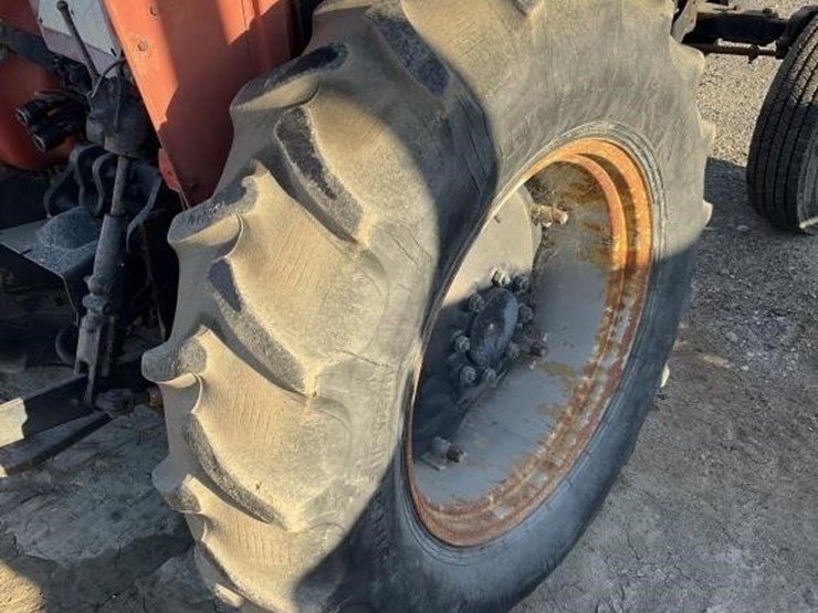 case-ih-385-image-16