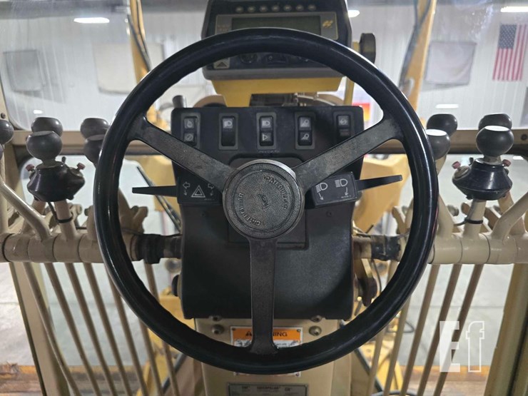 1997-caterpillar-143h-image-14