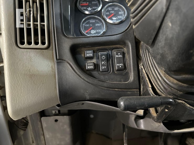 2012-international-prostar-image-19