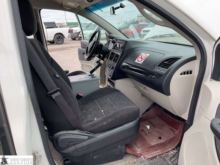 2012-ram-c/v-image-21