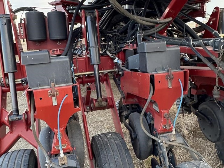 2012-case-ih-1250-image-23