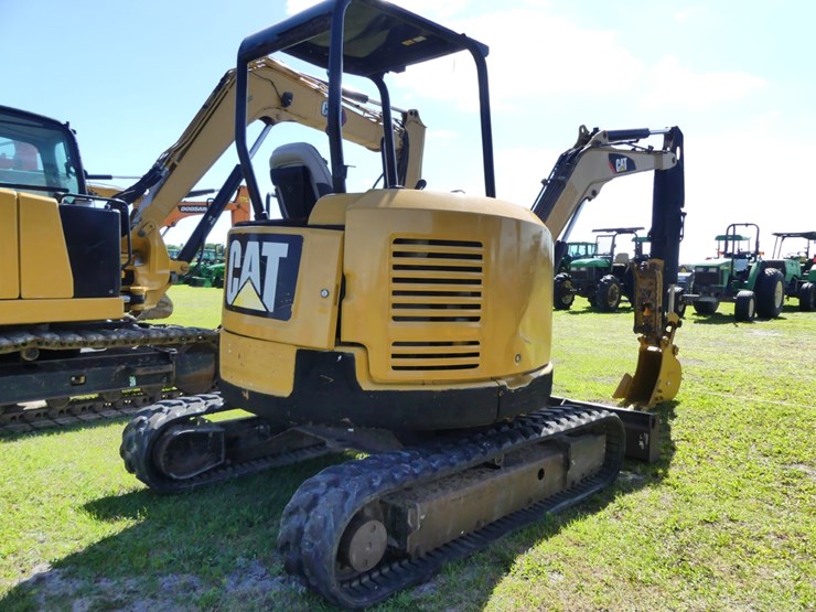 2015-caterpillar-303-image-3