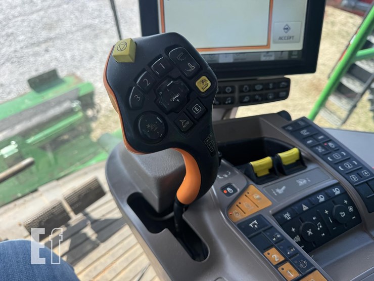 2019-john-deere-s790-image-47