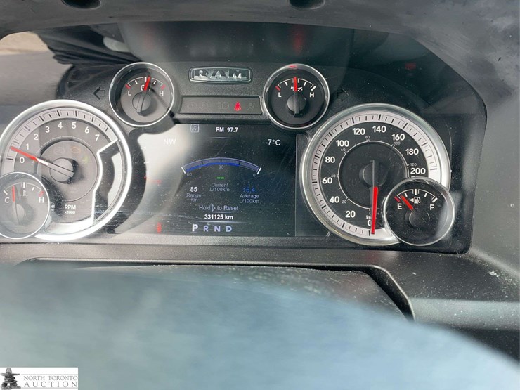 2017-dodge-1500-image-12