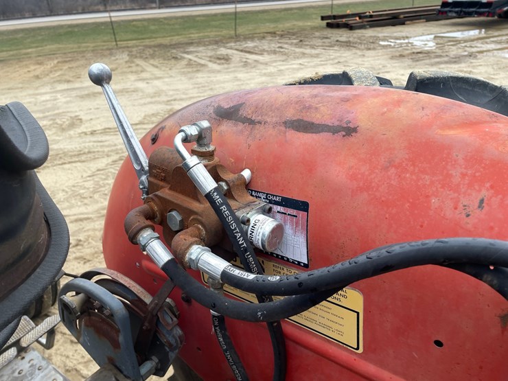 massey-ferguson-230-image-31