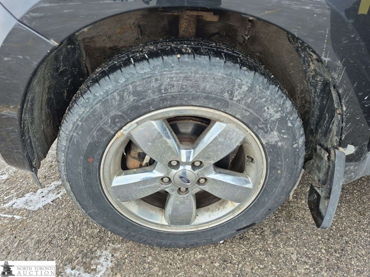 2011-ford-escape-xlt-image-21