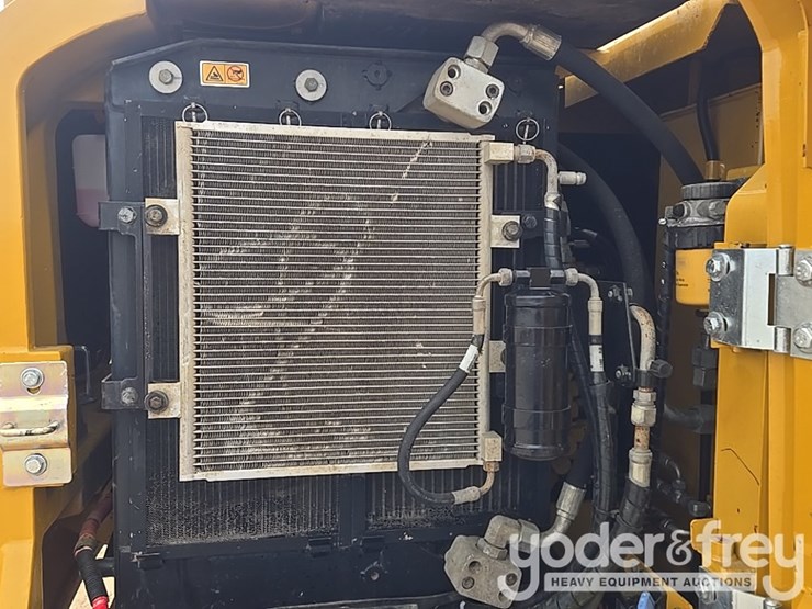 2018-caterpillar-305.5-image-80