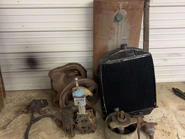 radiator,-fuel-tank-and-other-parts-image-1