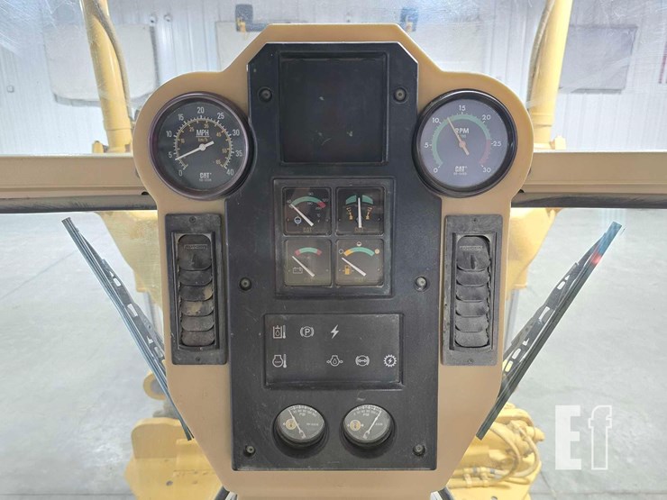 2001-caterpillar-140h-vhp-image-16