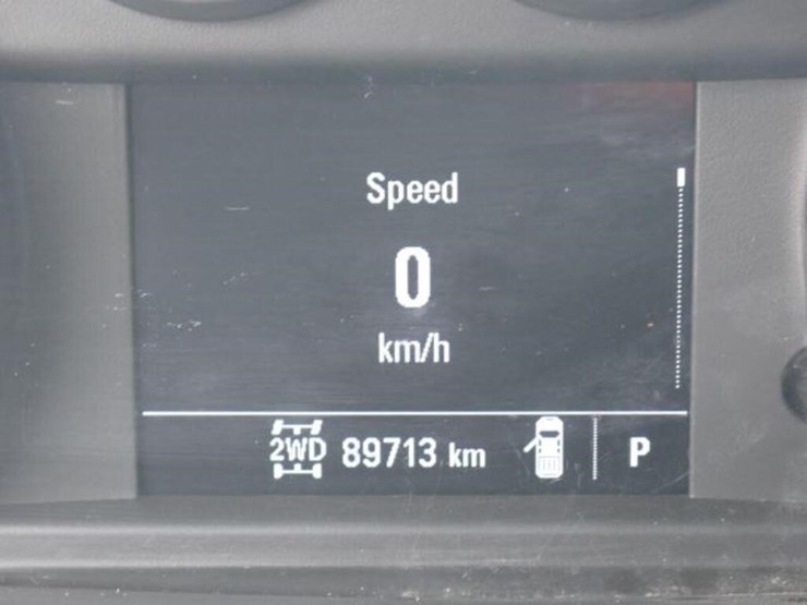 2022-chevrolet-2500hd-image-10