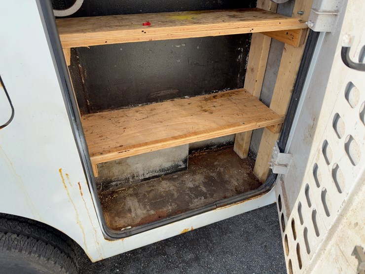 2010-ford-f350-xlt-image-19