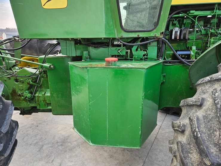 1974-john-deere-7520-image-26