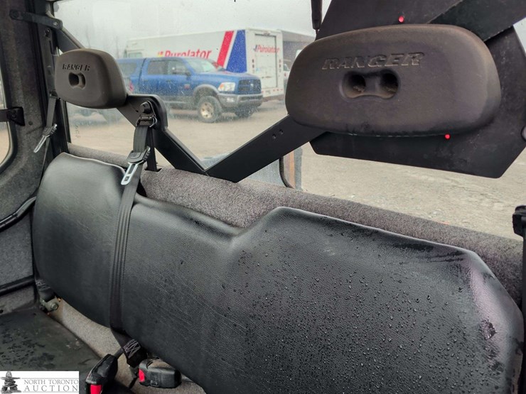 2015-polaris-ranger-image-18