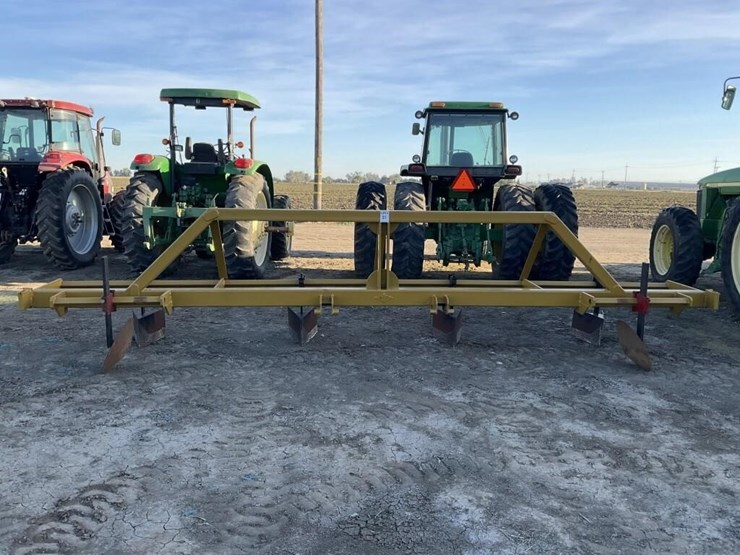 custom-3-pt-3-row-60"-furrow-bar-image-2