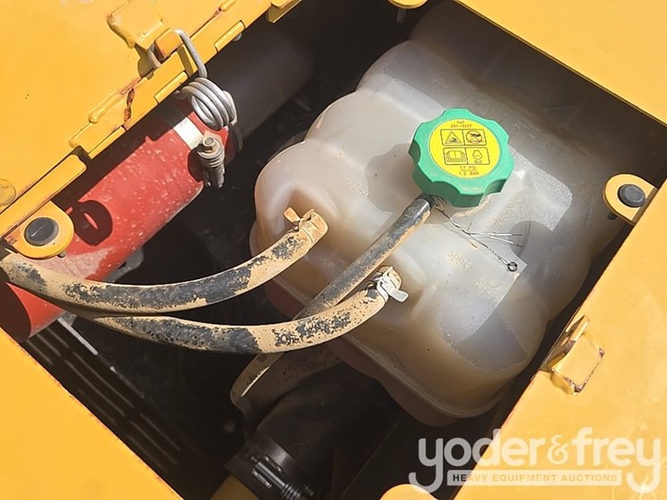 2019-caterpillar-336-image-75