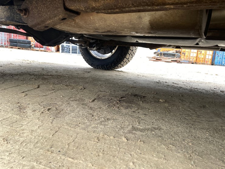 2015-chevrolet-suburban-image-88