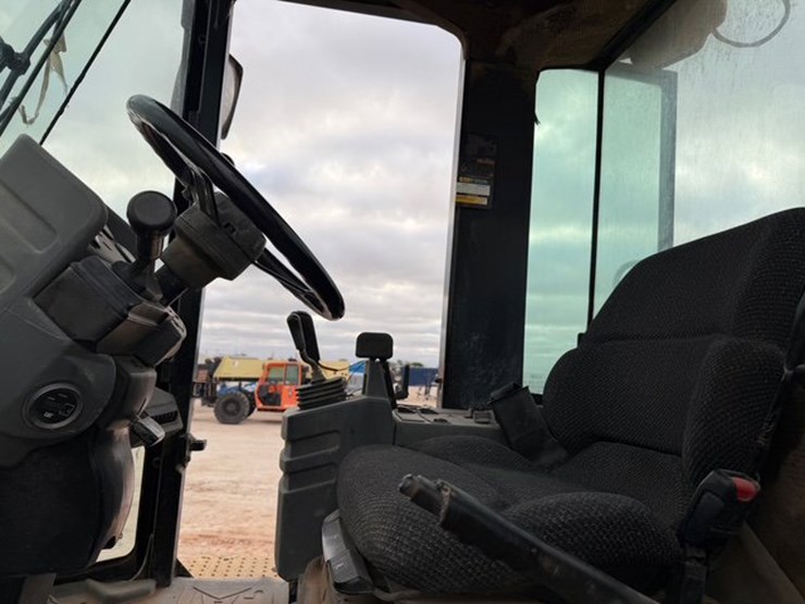 1998-caterpillar-938g-image-19