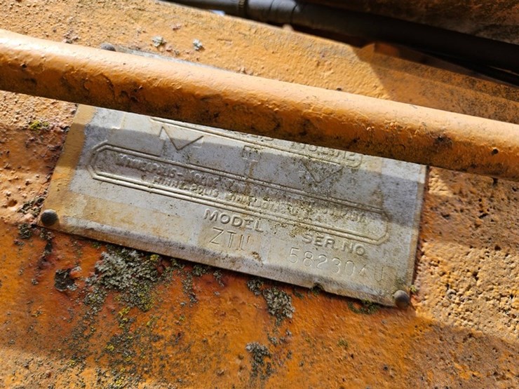 minneapolis-moline-z-image-41