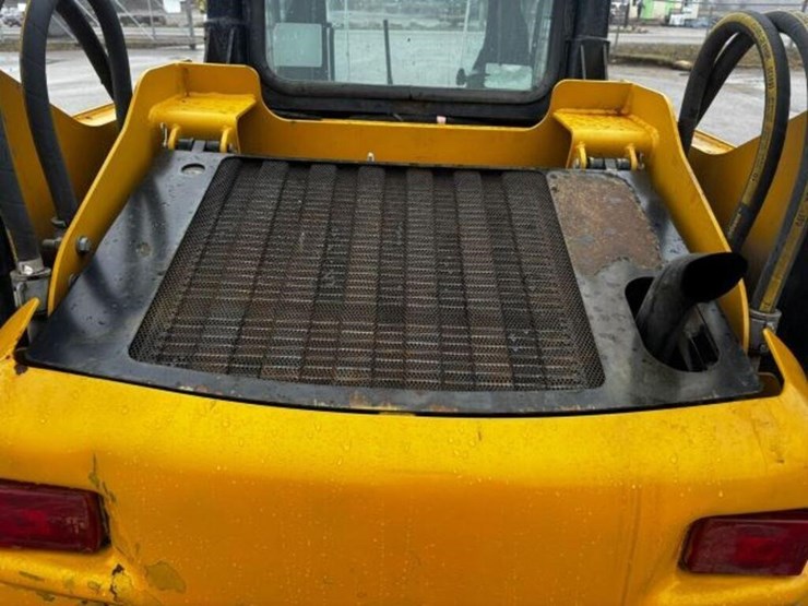 2009-caterpillar-232b2-image-36