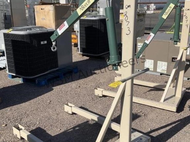 beech-1000lbs-capacity-shop-crane-image-1